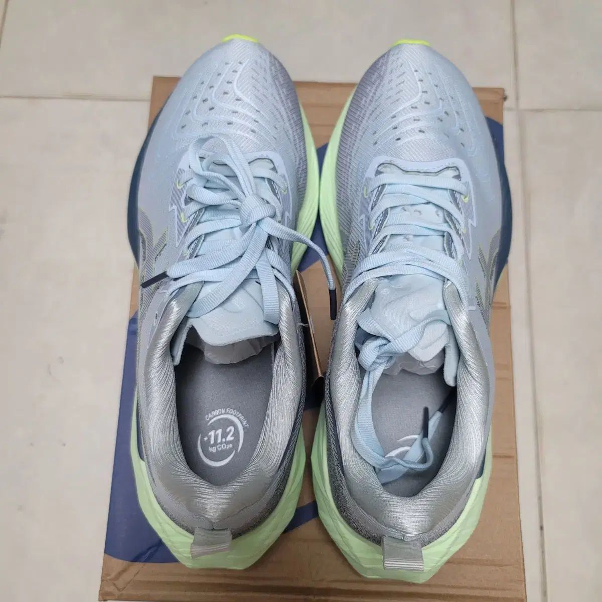 アシックス ノヴァブラスト4 265mm OLIVEOS_COM_TR