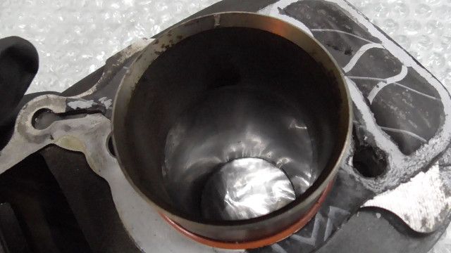 ドラッグスター250 VG05J-005xxx の シリンダーピストン 1 1758677152 BRIGHTFACE_UK