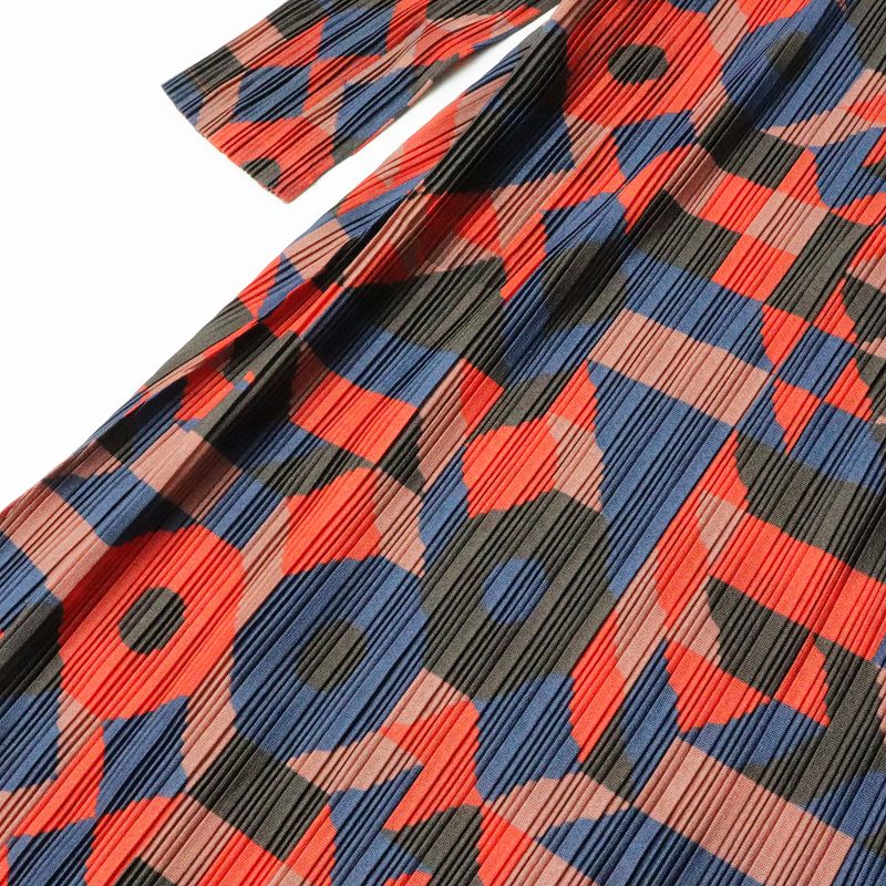 プリーツプリーズ イッセイミヤケ PLEATS PLEASE ISSEY MIYAKE 幾何学