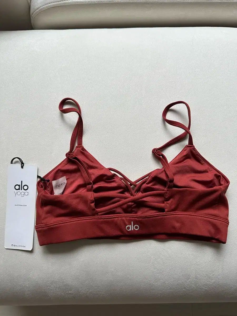 新品Alo yoga アローヨガ ブラトップ XS アロヨガ alo ブラトップ xs 新品 - メルカリ