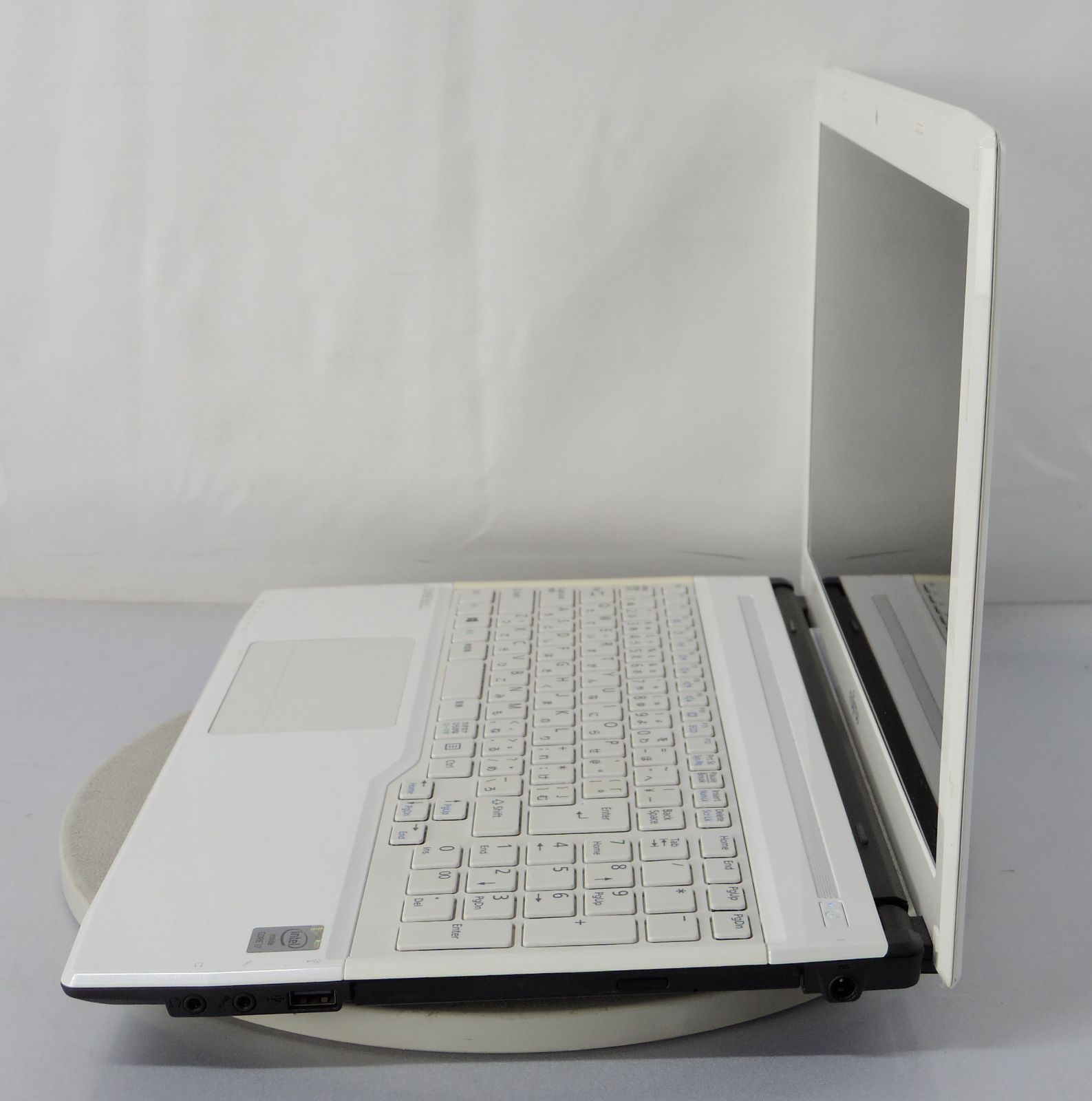 15.6インチ 富士通 FMV LIFEBOOK AH53/R FMVA53RW/Core i7 4702MQ 2.20GHz/メモリ8GB/SSD256GB/Windows10  ノート PC パソコン ホワイト Fujitsu M-R110101 - メルカリ