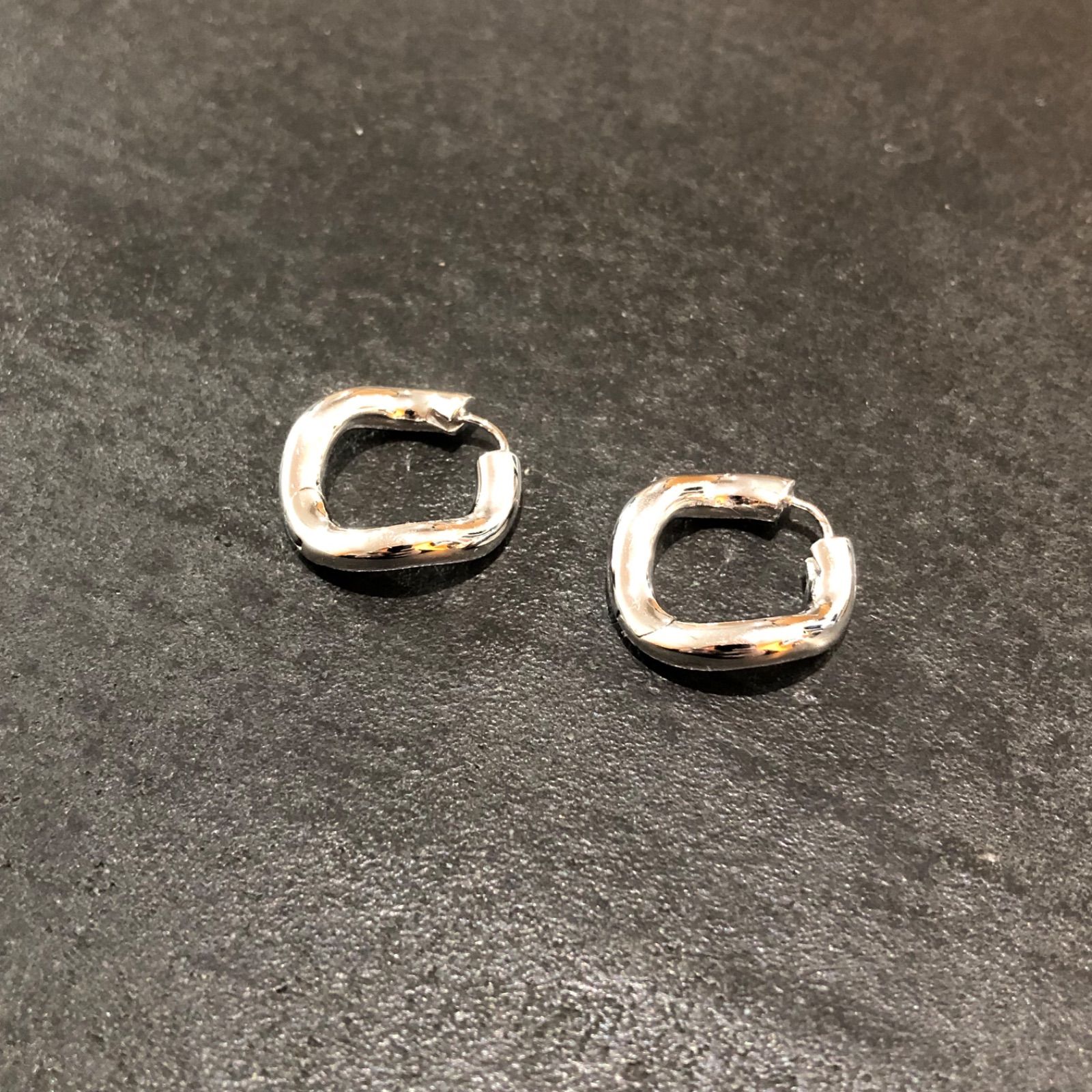 未使用 Charlotte Chesnais Wave PAIR Pierced ウェーブペア