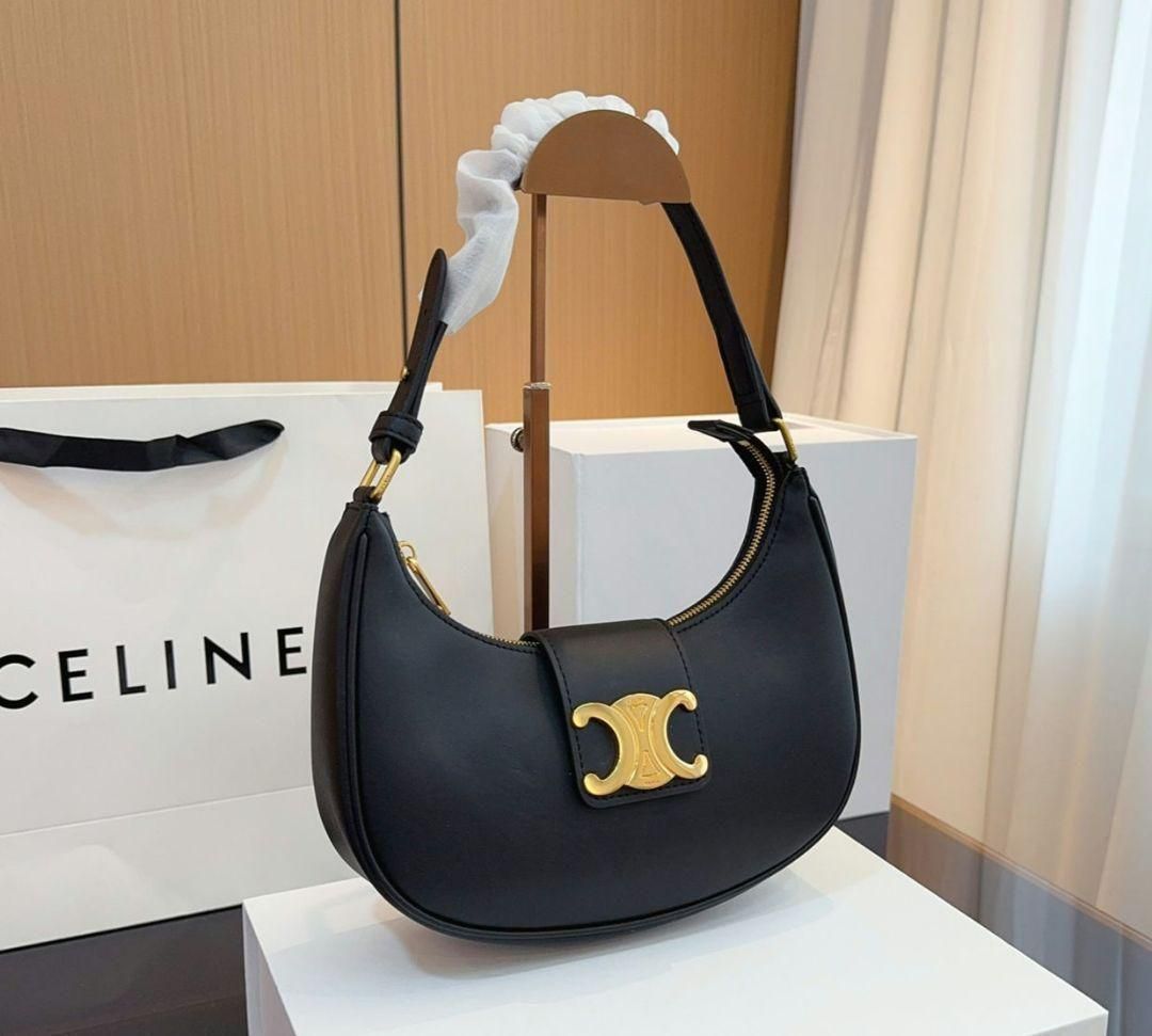 CELINE セリーヌ AVA トリオンフ 脇ショルダーバッグ