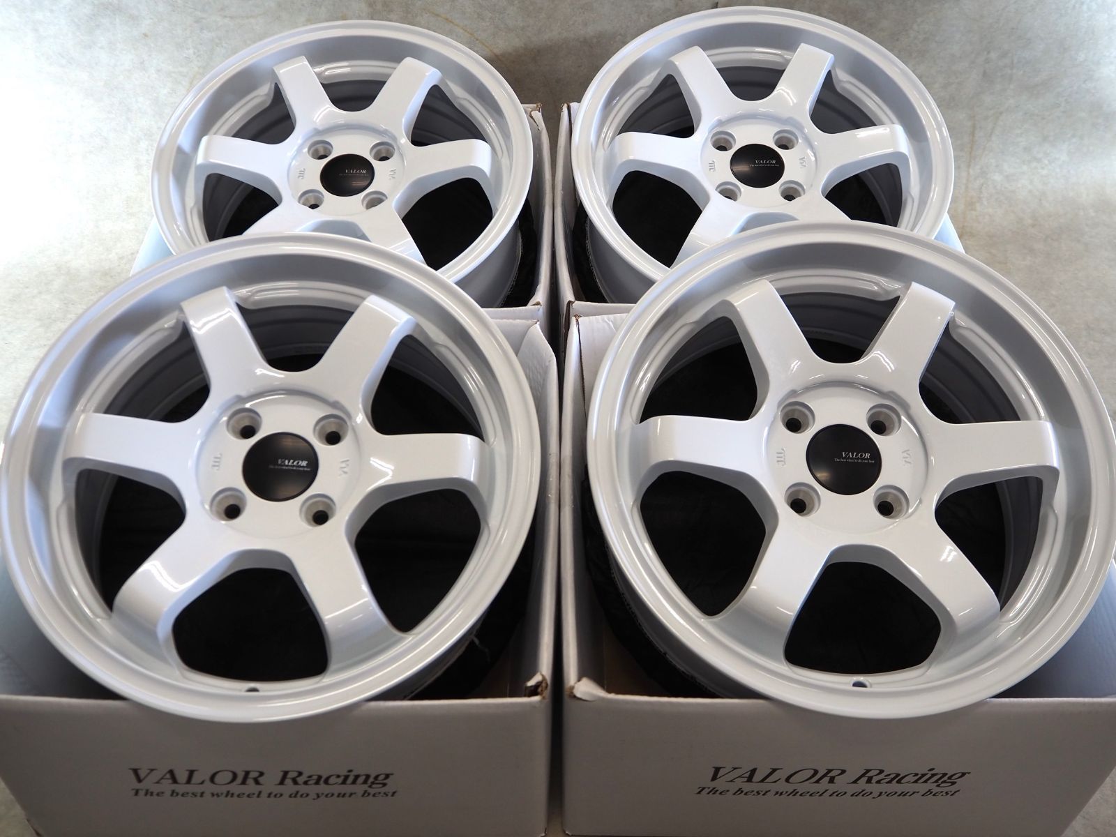 カスタムサイズ ゴツゴツ系 アゲ系 VALOR Racing TS6R 15inch 6.5J 4