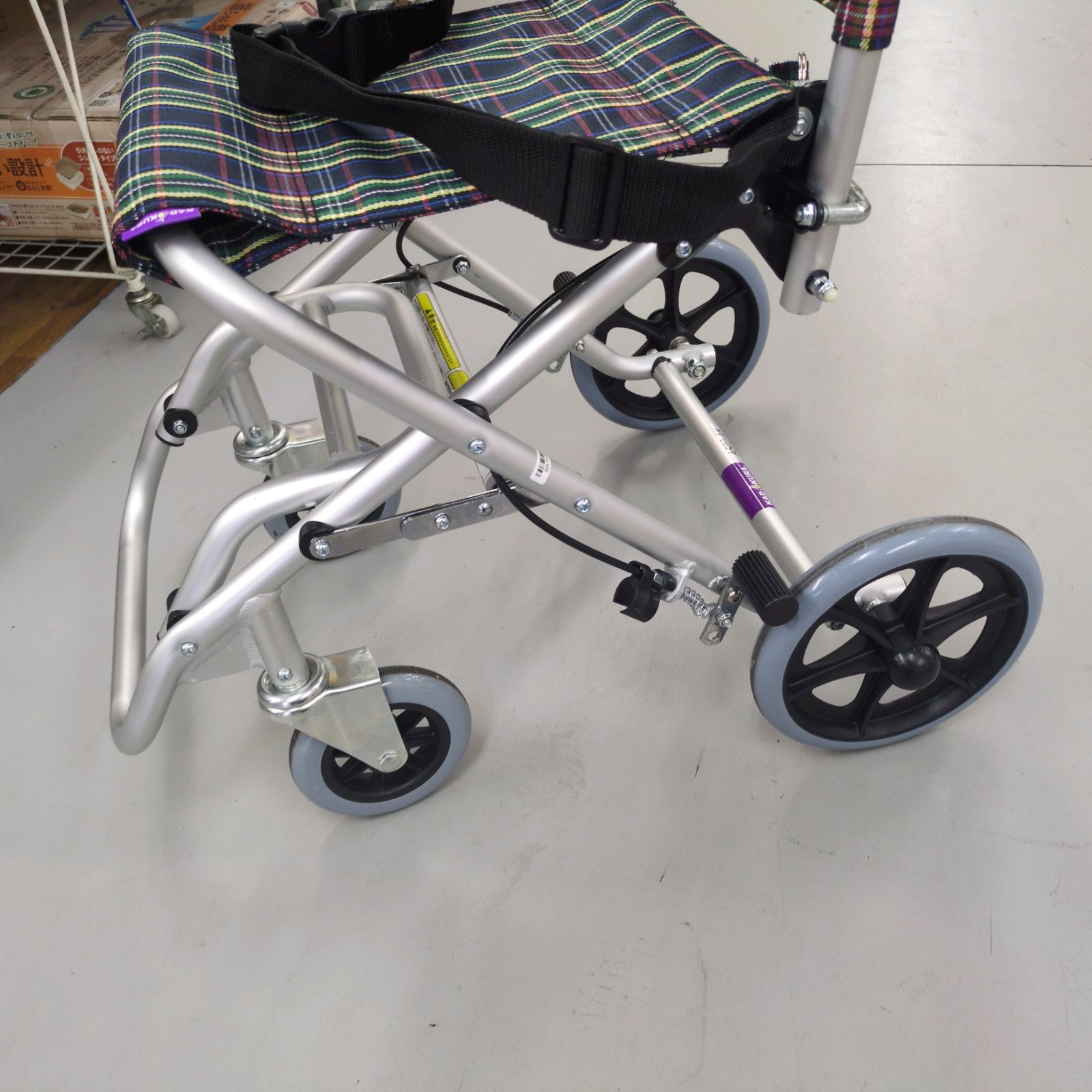 J507 多少の小キズ有り