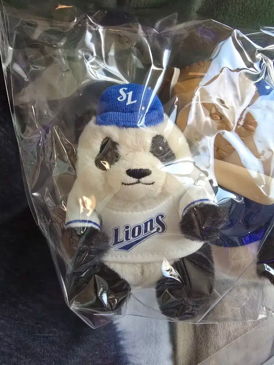 ライオンズ ルー