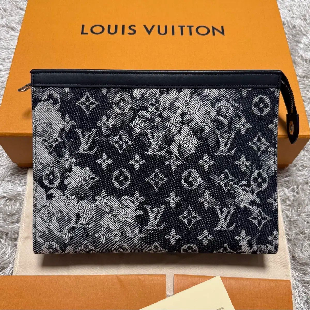 LOUIS VUITTON ポシェット・ヴォワヤージュ Louis Vuitton】ルイ LOUIS VUITTON ポシェット・ヴォワヤージュ Louis Vuitton】ルイ