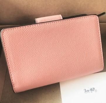 COACH コーチ 新品 ピンク 折り財布 レディース 小物 財布 ｗ13 - メルカリ