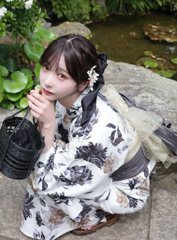 509agu26□七五三 7歳 アンティーク 女児 着物のみ 鶴文様