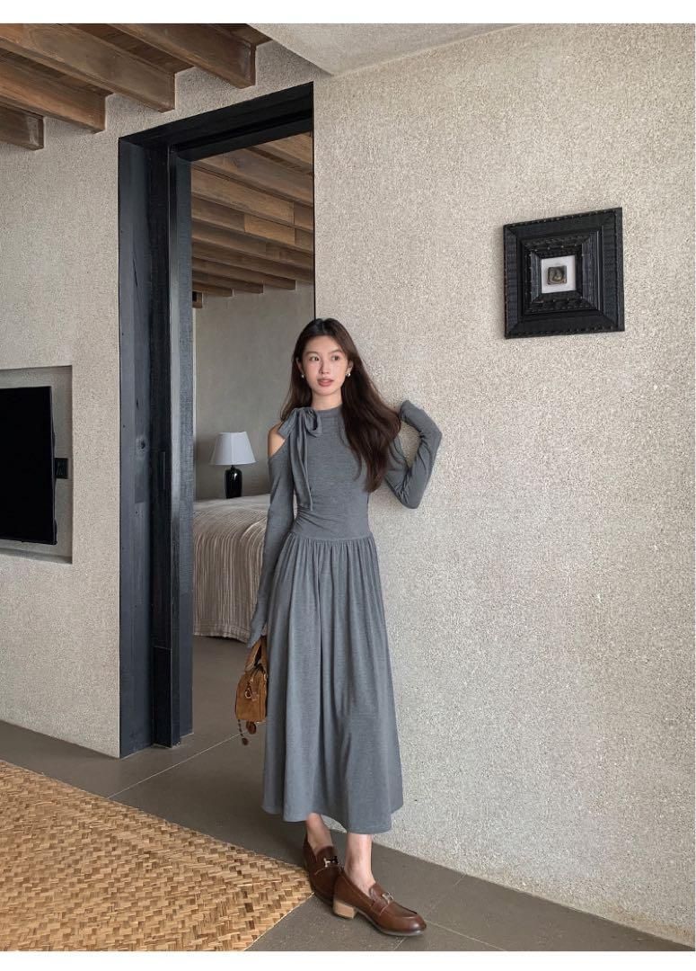 春のワンショルダーロングニットドレス