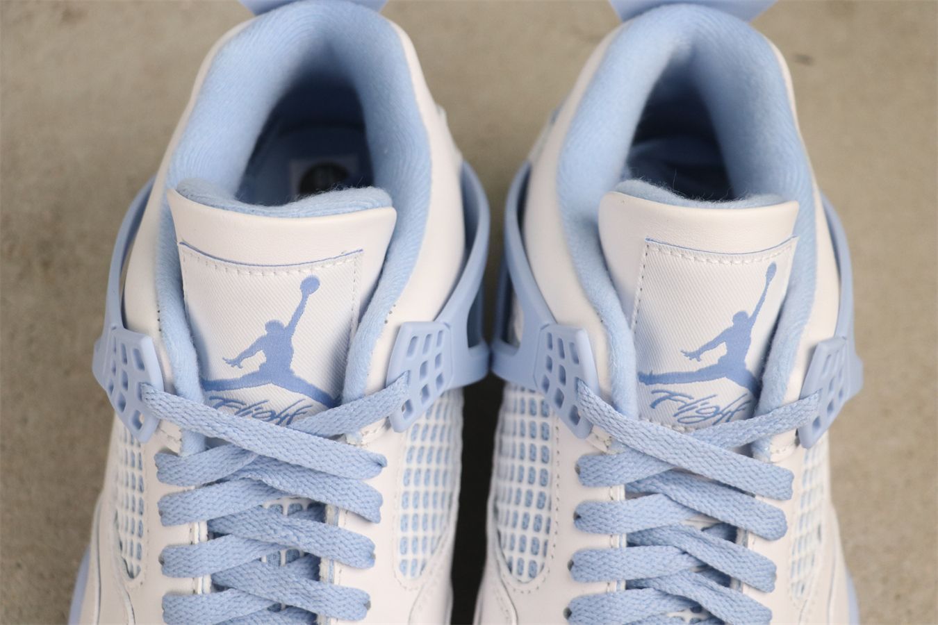今日特価】Air Jordan 4 HV0823-100 氷清玉潔（Hy?seiryoketsu