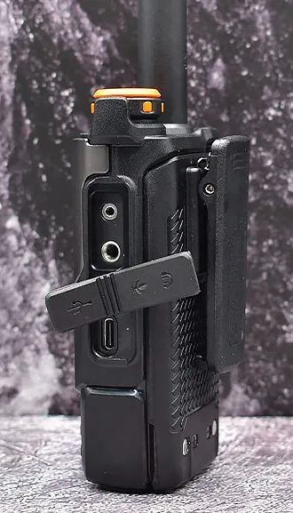 広帯域受信機　UV-K5（９９）（フルオプション3点） 広帯域受信機 新機種 UV-K5(99)【主要周波数登録＆盗聴器受信設定