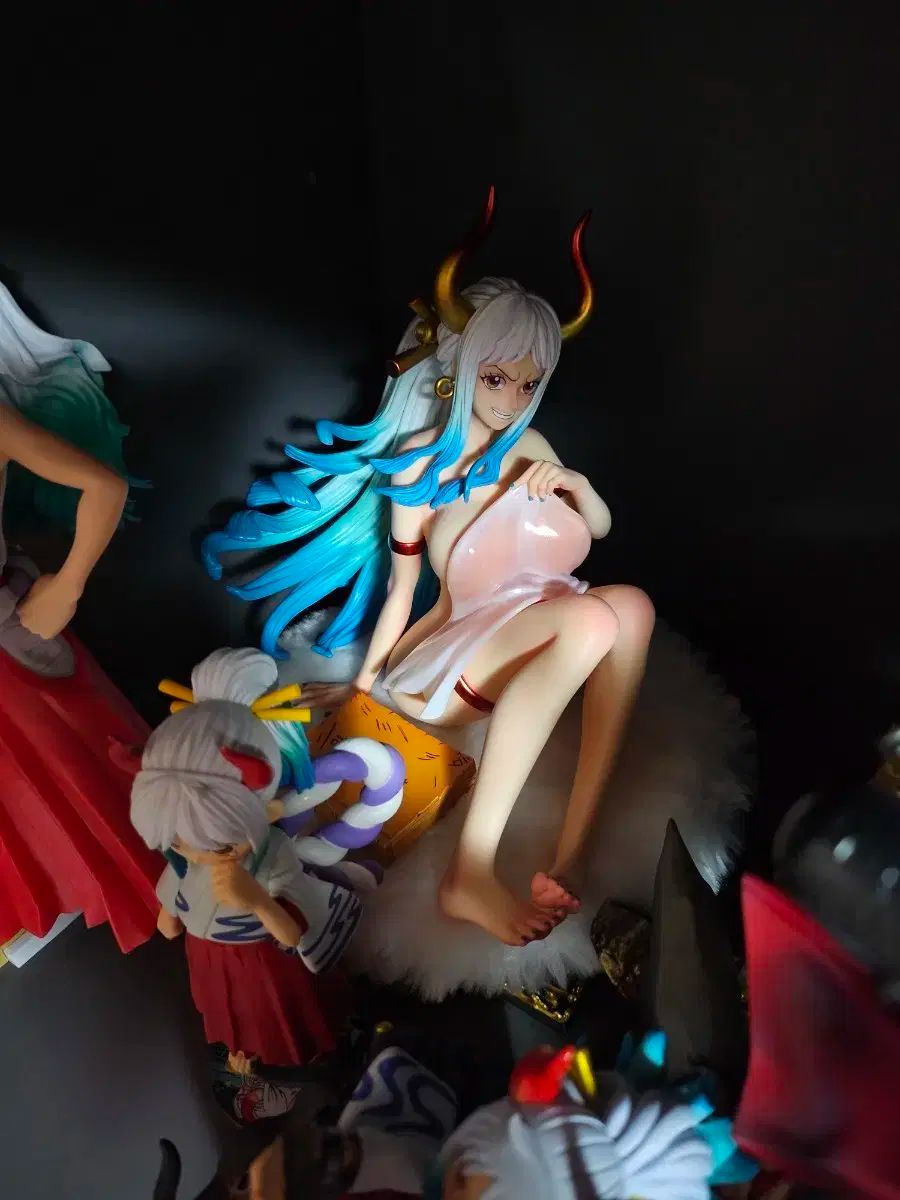 ONE PIECE ワンピース フィギュア ヤマト おもちゃ 1 6
