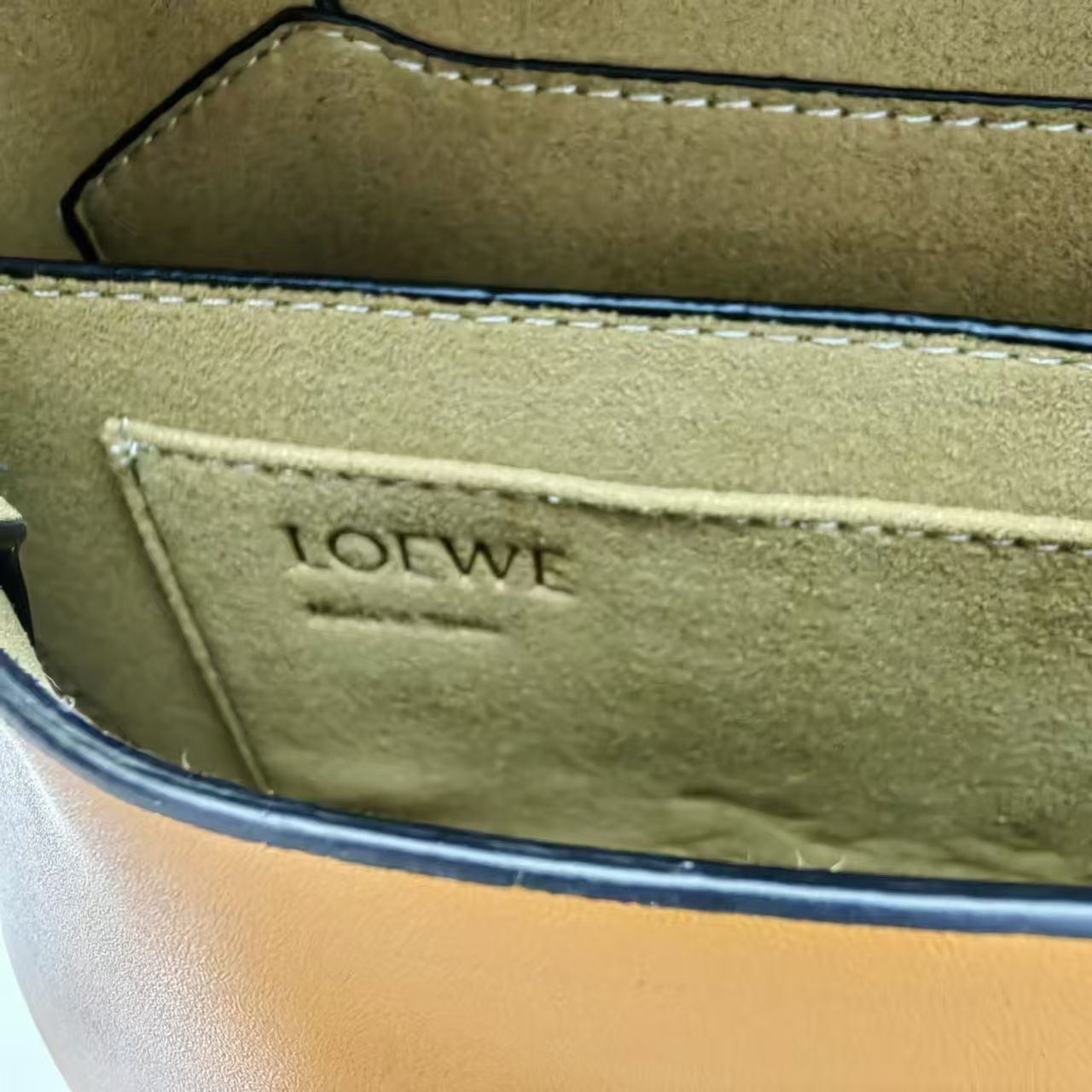 LOEWE ロエベ　ゲート　バムバッグ