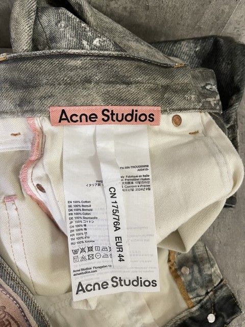 24AW ｲﾀﾘｱ製 Acne Studios ｱｸﾈｽﾄｩﾃﾞｨｵｽ ﾍﾟｲﾝﾄ ｽﾌﾟﾗｯﾀｰ ﾃﾞﾆﾑ ﾜｲﾄﾞ 転写