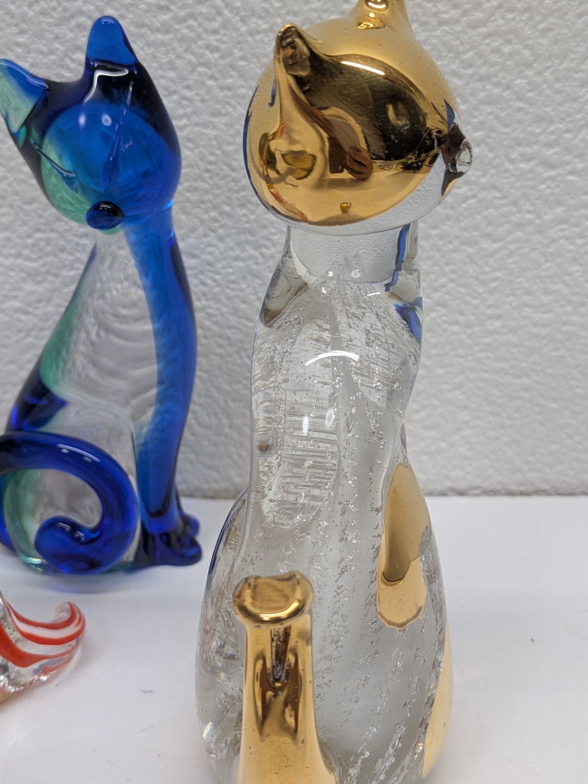 ガラスの猫 狐の置物です 一部イタリアのムラーノ島で作られるベネチアングラスです NEXPOTALLINN_EU