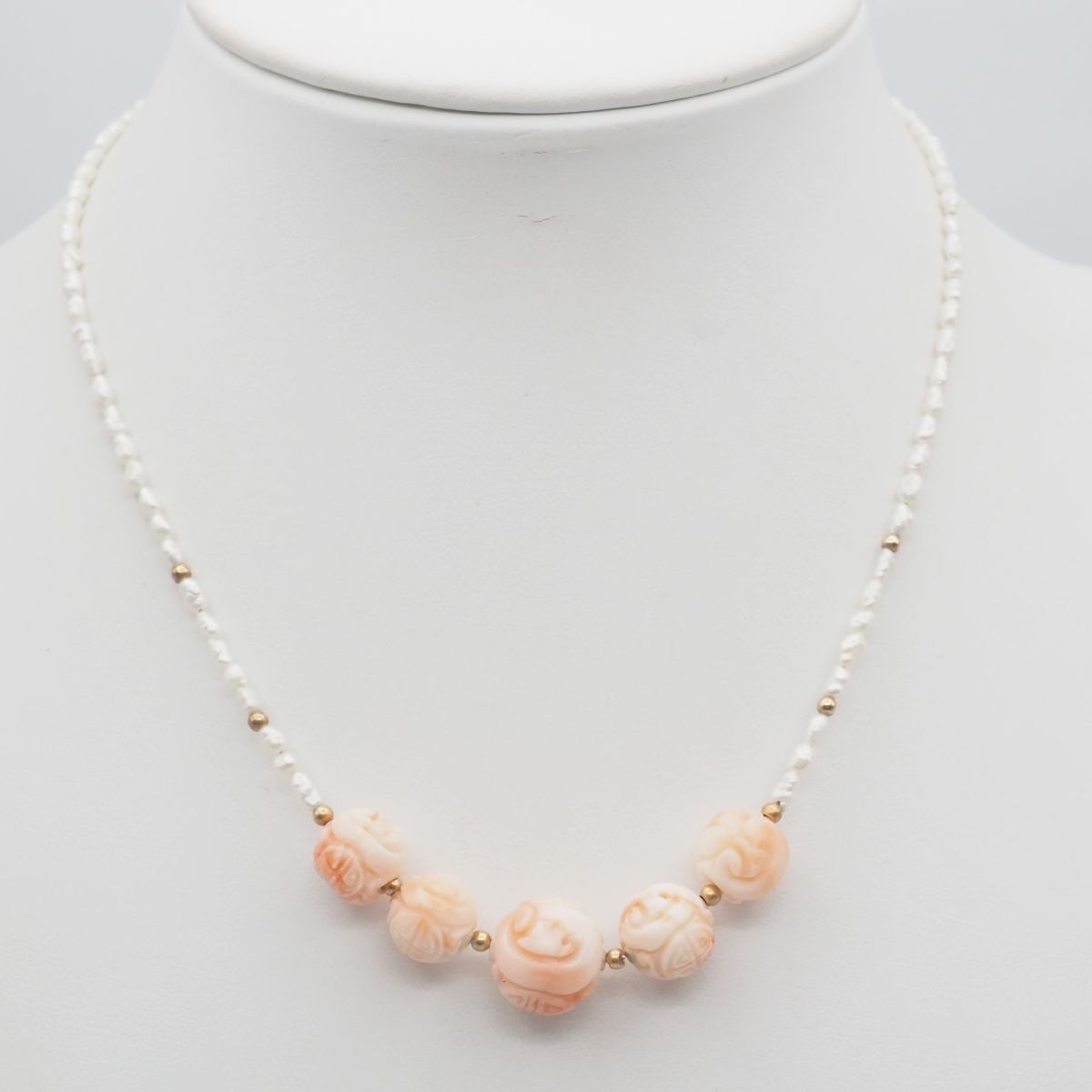 真珠 パール 3連 ネックレス 珊瑚 サンゴ ブローチ 他 アクセサリー パーツ 大量 まとめセット F013 珊瑚 サンゴ 淡水真珠 パール GSILVER刻印 ネックレス 彫刻