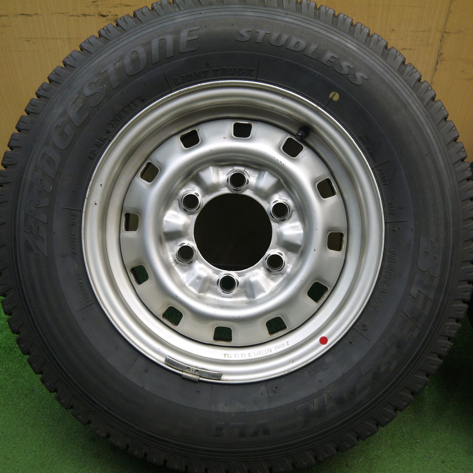 バリ溝！9分！2本☆スタッドレス 185R14 8PR ブリヂストン ブリザック 