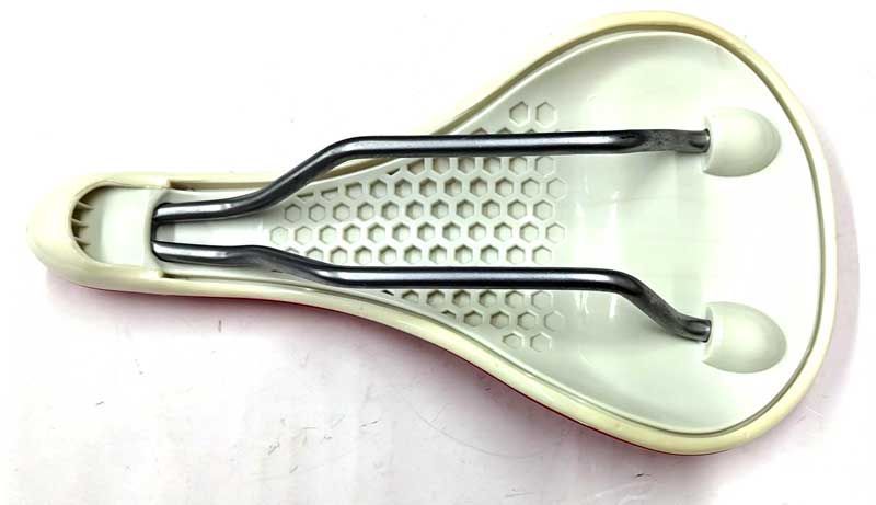【希少・美品】fabric CELL Radius Elite Fabric Cell Radius Elite Saddle | Tree Fort Bikes