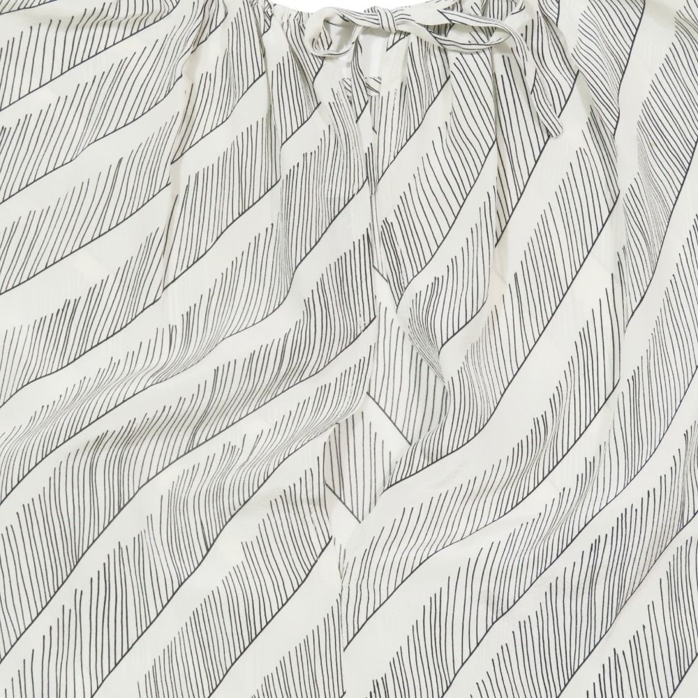 良品 Christian Wijnants クリスチャンワンナイツ ノースリーブ シャツ カットソー ブラウス バックスリット リボン 総柄 36 白黒 レディース 古着 中古 良品 Christian Wijnants クリスチャンワンナイツ ノースリーブ