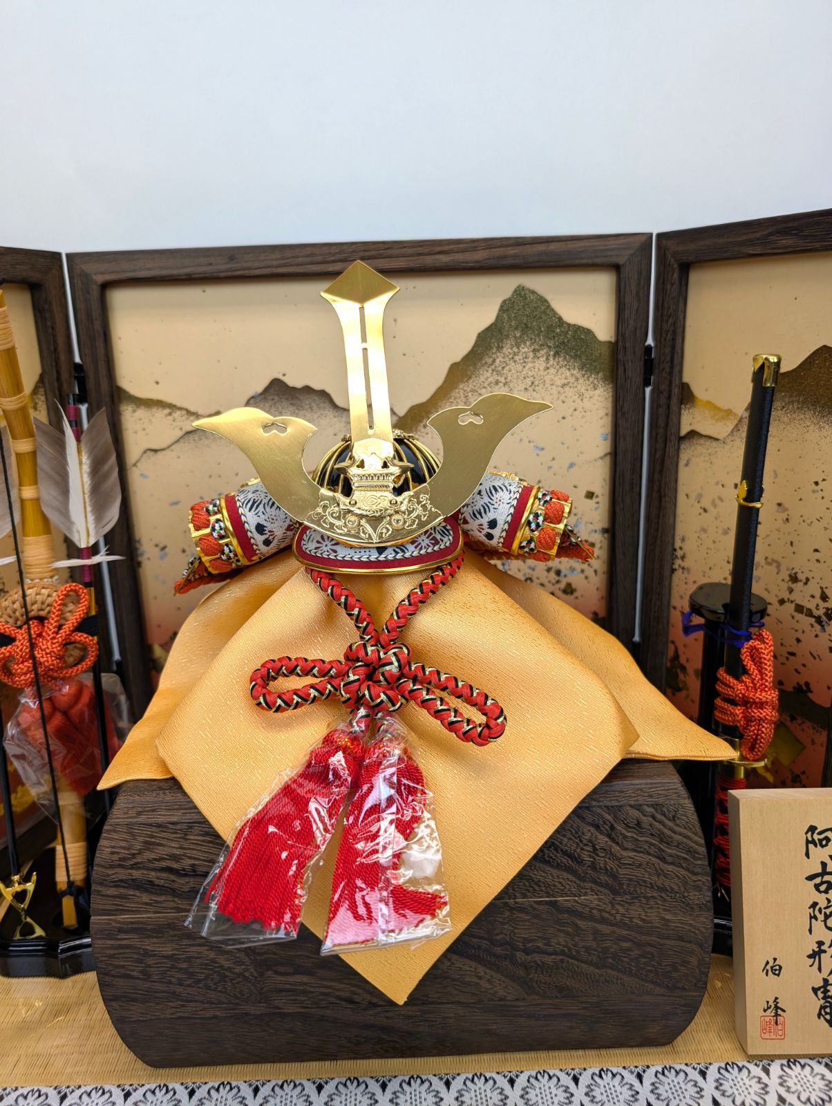 鎧兜の秀月、五月人形、子供の日、中古美品、定価20～30万円 鎧兜の秀月、五月人形、子供の日、中古美品、定価20～30万円 | ヤマダ