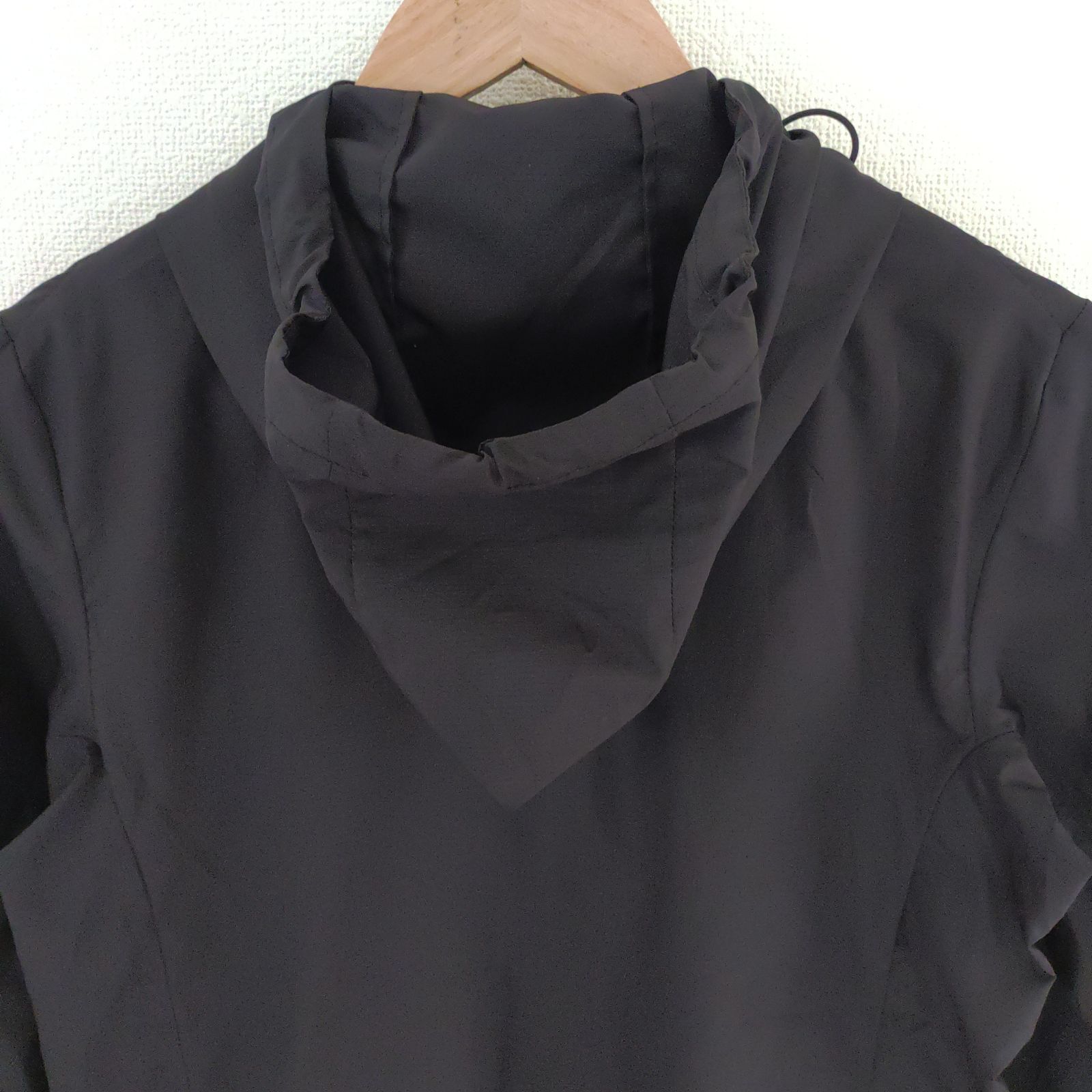 w^)b UNIQLO ユニクロ 404197 ポケッタブル UVカット パーカー