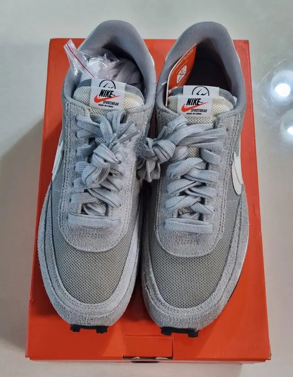 NIKE ナイキ SACAI サカイ