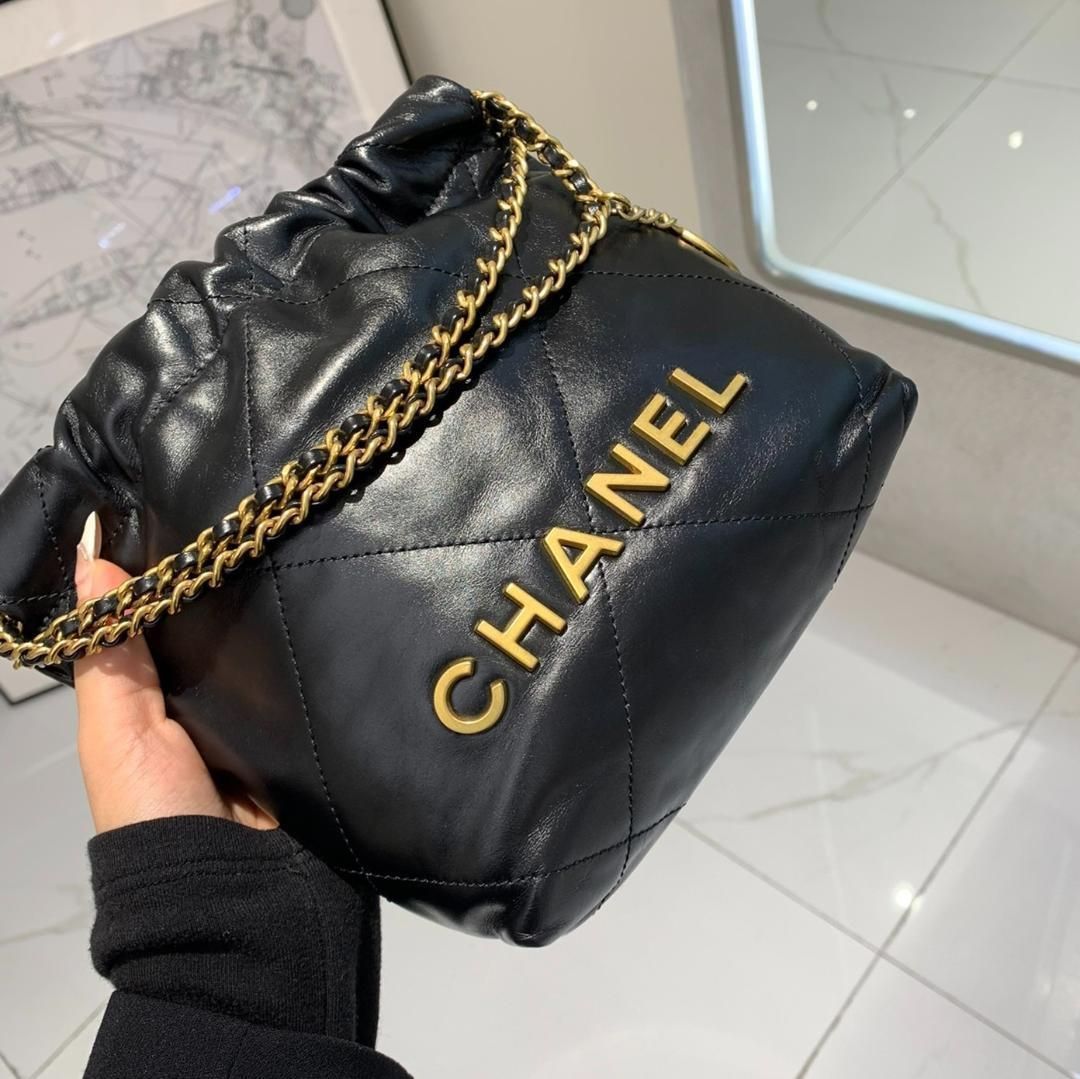 フラップ CHANEL ハンドバッグ シャネル 22 ミニハンドバッグ