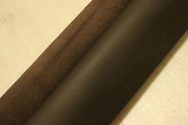 ビターブラウン 230ds クロム革 牛革 国産 レザー スムース加工 半裁 一枚革 レザークラフト 革 皮 本革 diy 生地 材料