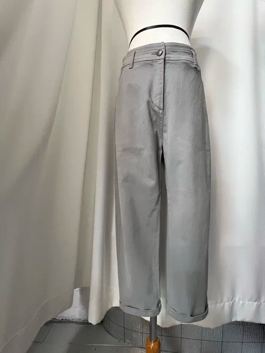 2020年 MINI 止まり ワイドフィット グレー ズボン 状態良し 64-94