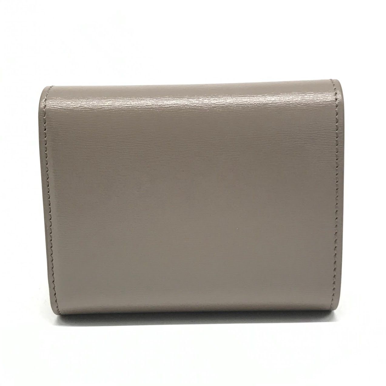 直営店‐CELINE‐ Triomphe ジップウォレット 倉吉店】CELINE | セリーヌ 三つ折り財布 スモール フラップ