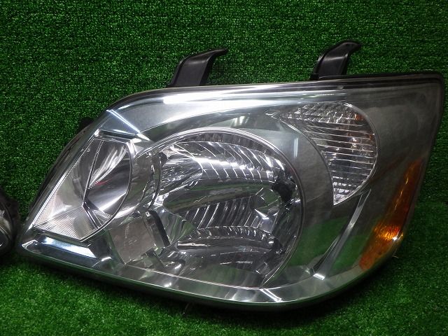 車 ノア 後期 ヘッドライト左右 HID AZR60/65 28-181 N0 グリーン