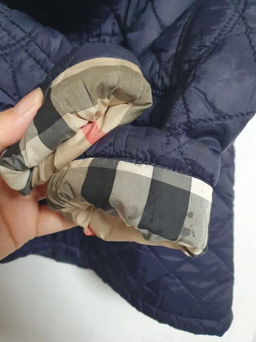 クアルティング軽量ジャンパー