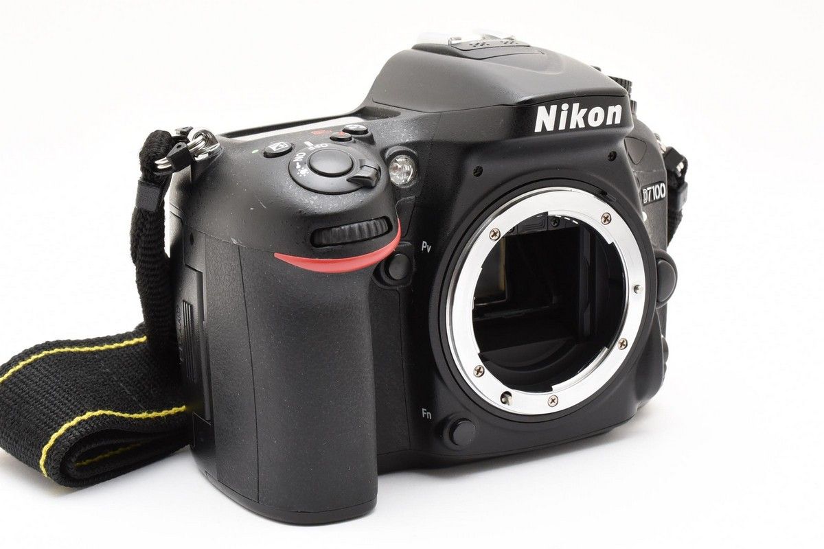 NIKON