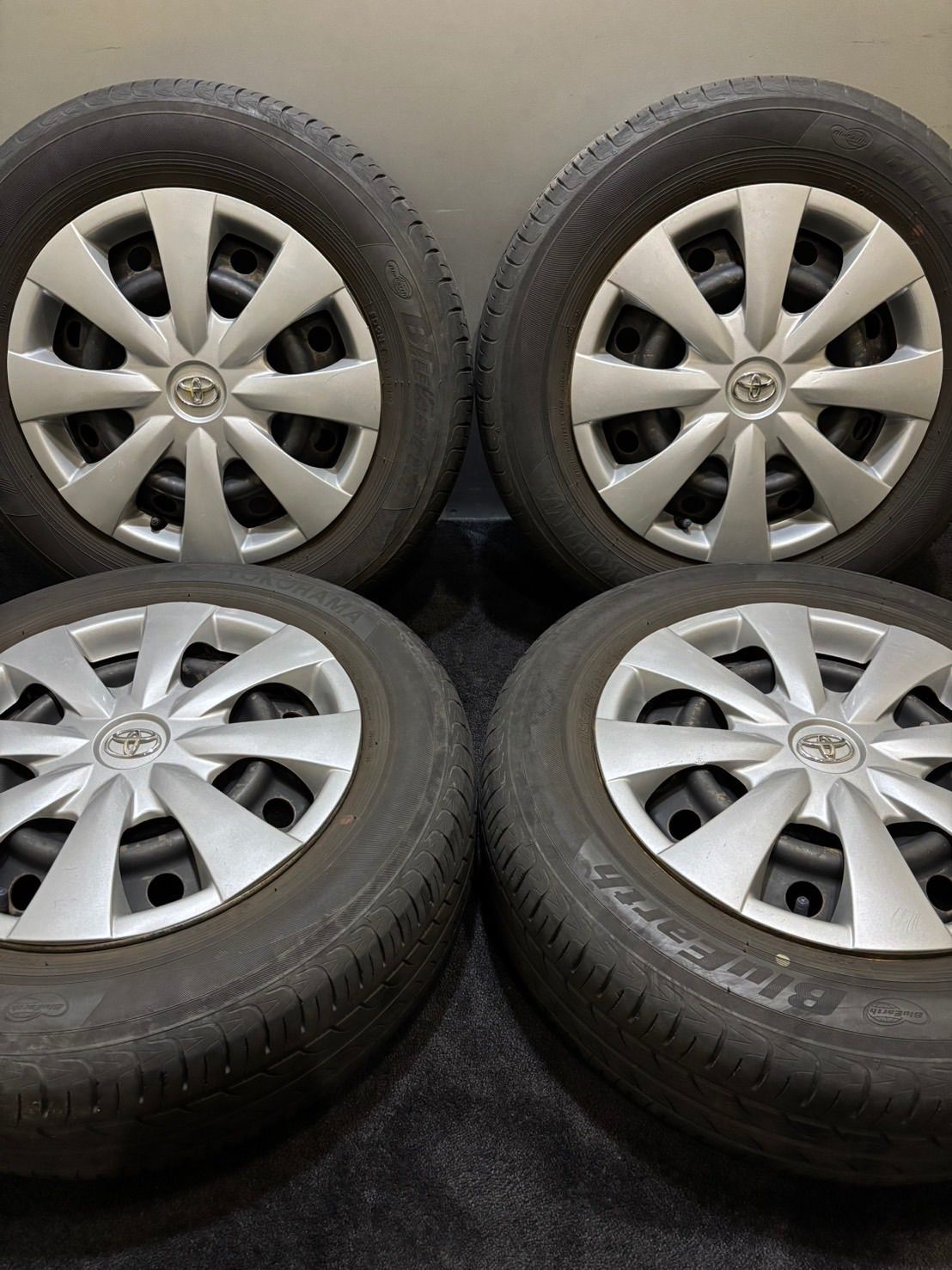 195|65R15 YOKOHAMA|BluEarth AE01F 19年製 トヨタ 純正 スチール 15インチ 6J 39 114.3 5H 夏タイヤ 4本 ルミオン オーリス 南5-J285