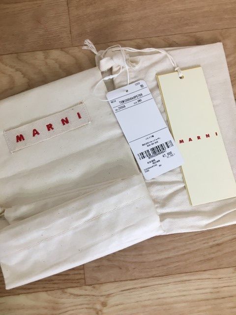 【中古】ｲﾀﾘｱ製 MARNI ﾏﾙﾆ TRIBECA ﾄﾗｲﾍﾞｯｶ ﾌｫﾝｹｰｽ ｼｮﾙﾀﾞｰ ﾊﾞｯｸﾞ ﾊﾞｲｶﾗｰ temi0004a4p5769 ITALY ﾌﾞﾙｰ ﾌﾞﾗｯｸ  33858689