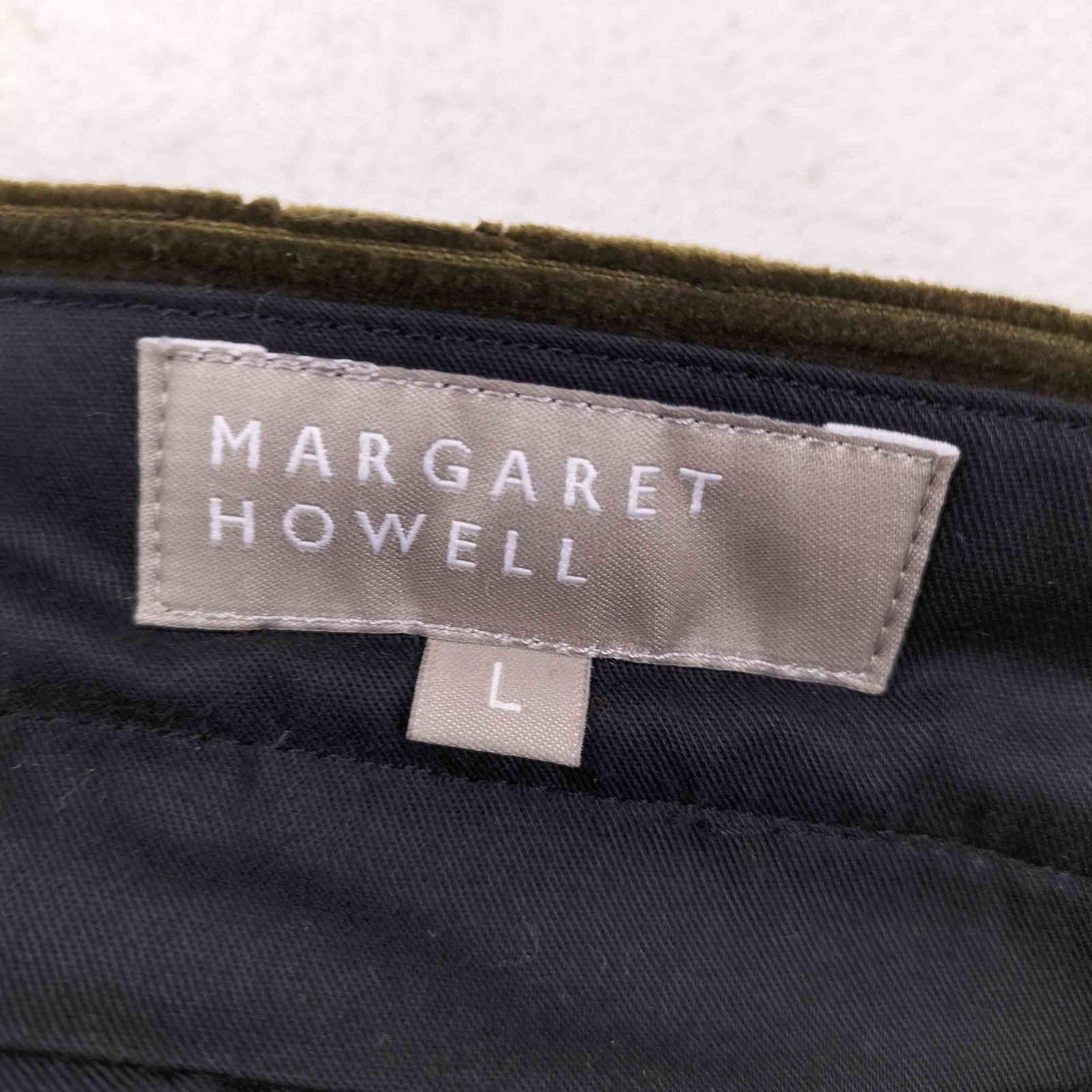 セール　マーガレットハウエル シンチバック 太畝コーデュロイ タックパンツ マーガレットハウエル MARGARET HOWELL 太畝コーデュロイ タック
