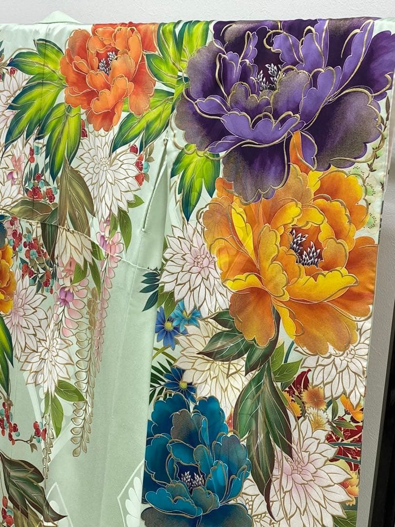 振袖 豪華 刺繍 金彩 紋意匠 牡丹 大輪 身丈170cm パールトーン加工済