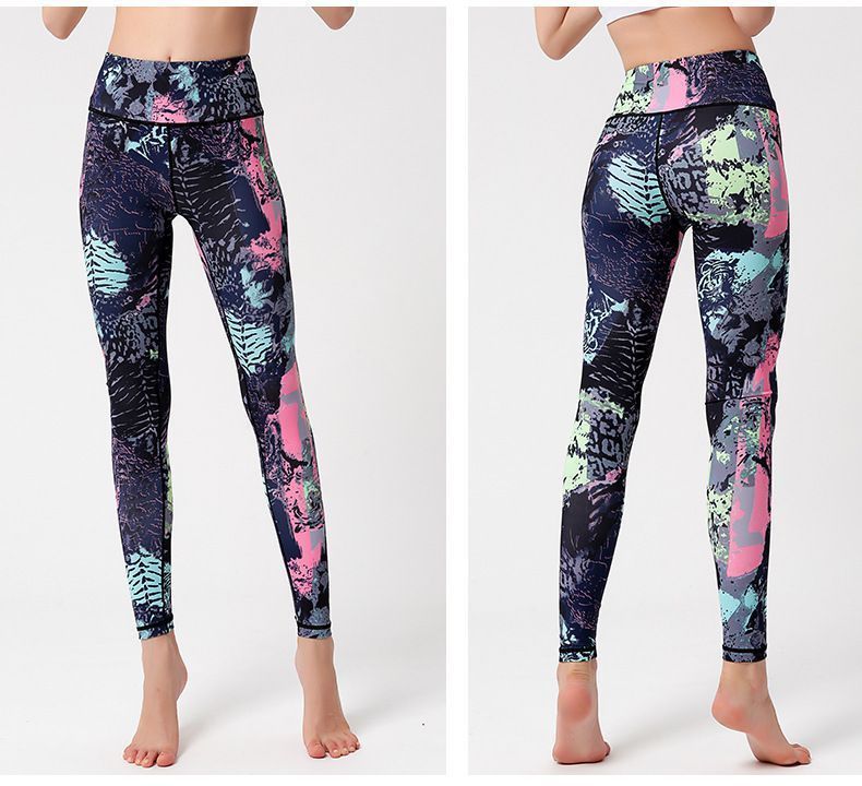ROXY トロピカル柄 ボタニカル柄　ヨガパンツ　フィットネス　レギンス ROXY ロキシー レギンス レディース 10分丈 夏用 UVカット 速乾