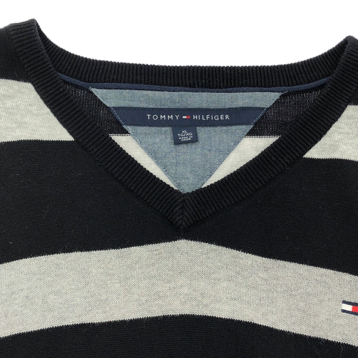 TOMMY HILFIGER トミーヒルフィガー ボーダー ロゴ刺繍 長袖 Vネック 