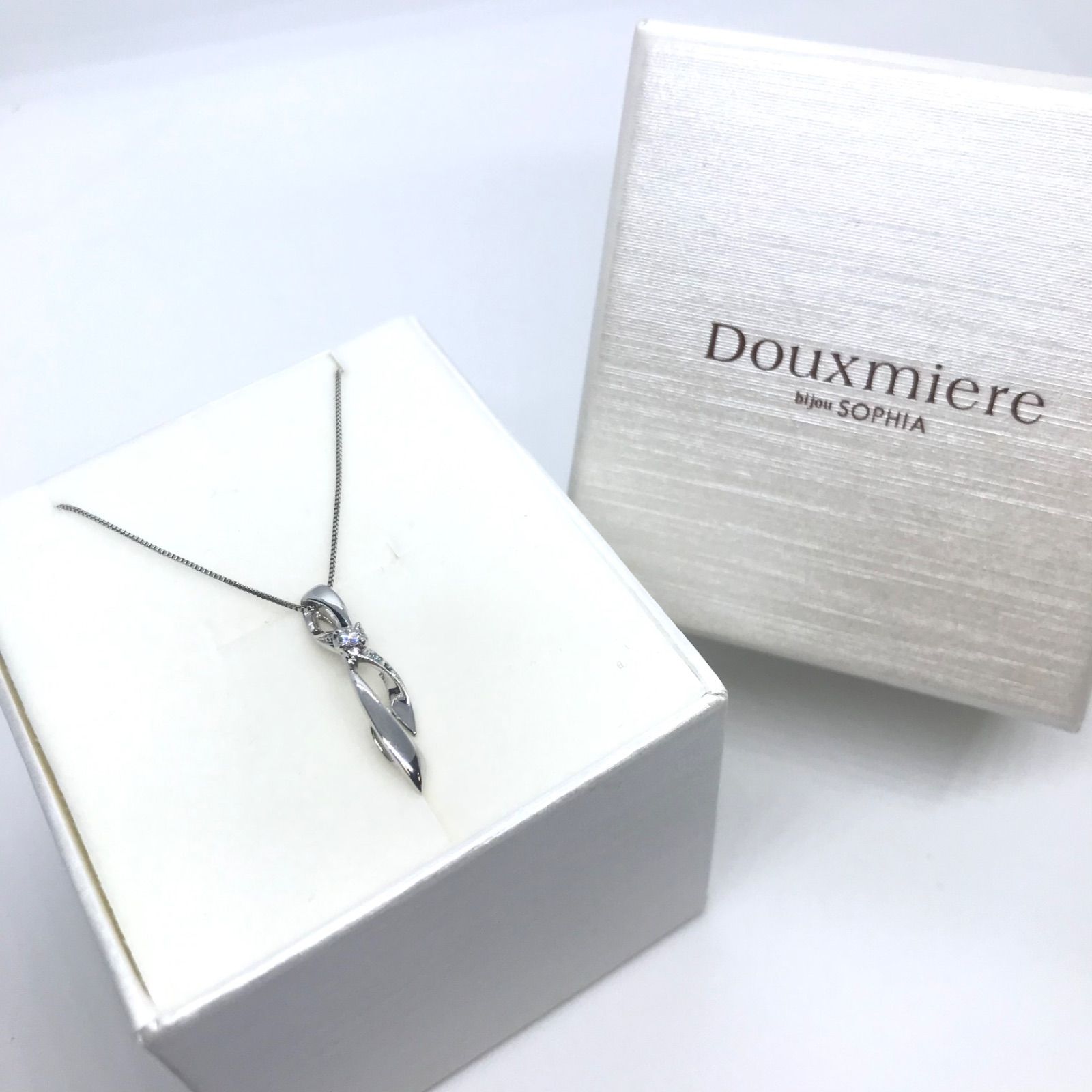 Douxmiere bijou SOPHIA ネックレス 新品未使用】Douxmiere bijou SOPHIA シルバーネックレス - メルカリ