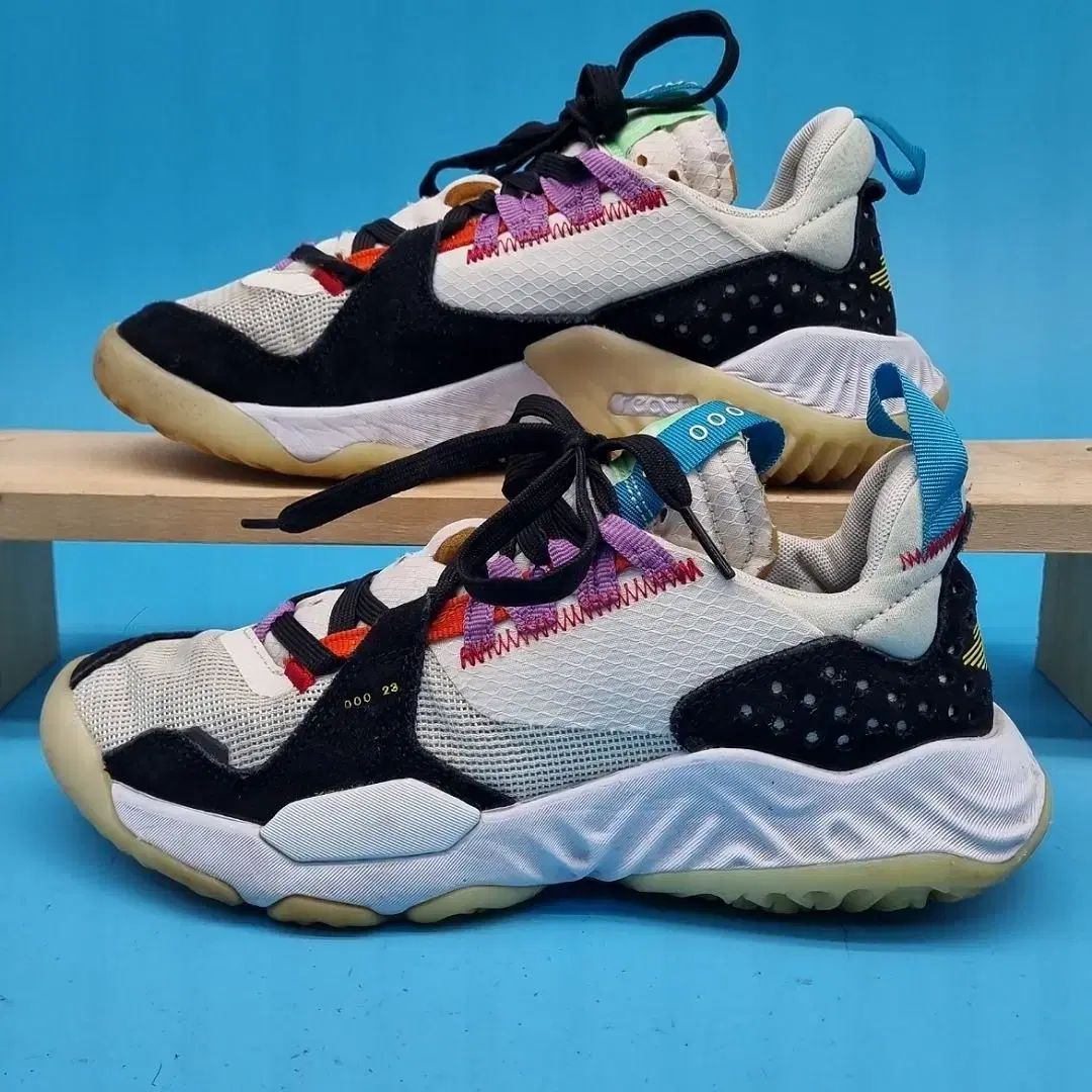 【雷市場（ポンジャン）商品韓国直送】 NIKE(ナイキ) ジョーダンデルタ sp レディーススニーカー 235