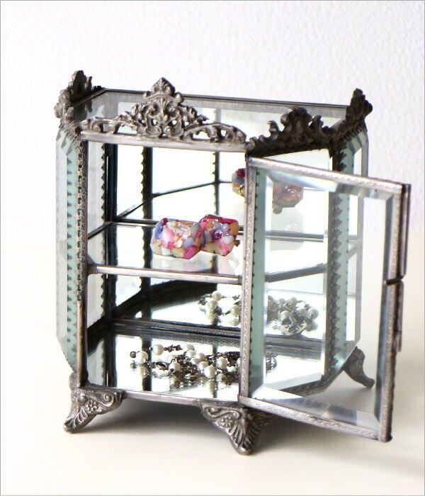 レトロな真鍮とガラスの