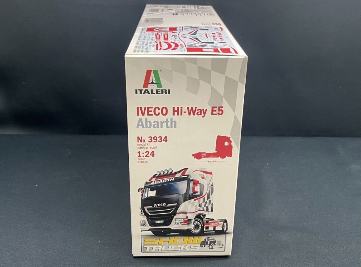 IT3934 1/24 カーモデルシリーズ イヴェコ HI-WY Abarth トラクター