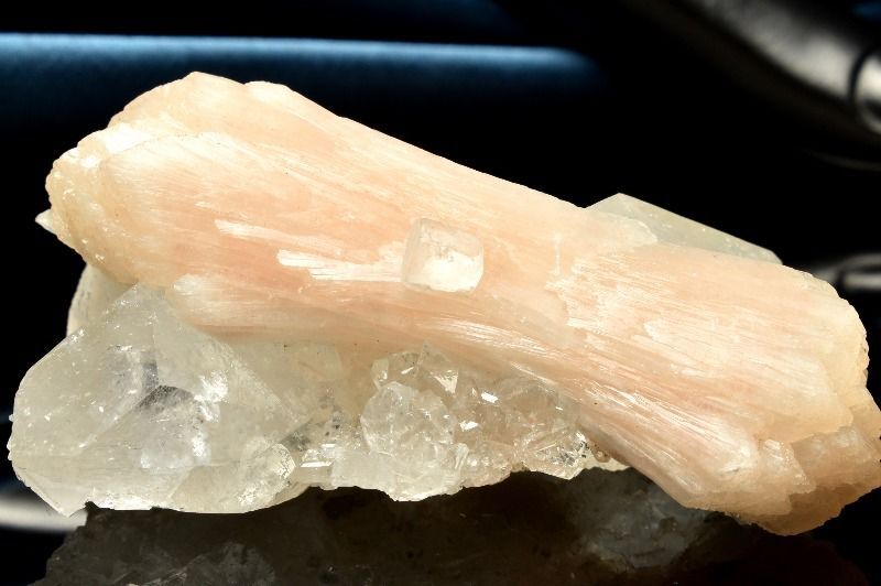 アポフィライト原石 クラスター 高品質 大型 天然石 パワーストーン 1