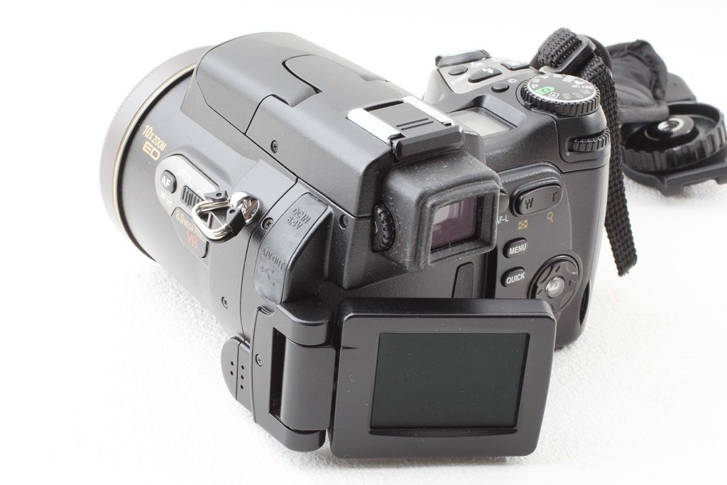 美品 Nikon ニコン COOLPIX 8800 コンデジ 800万画素 ニコン