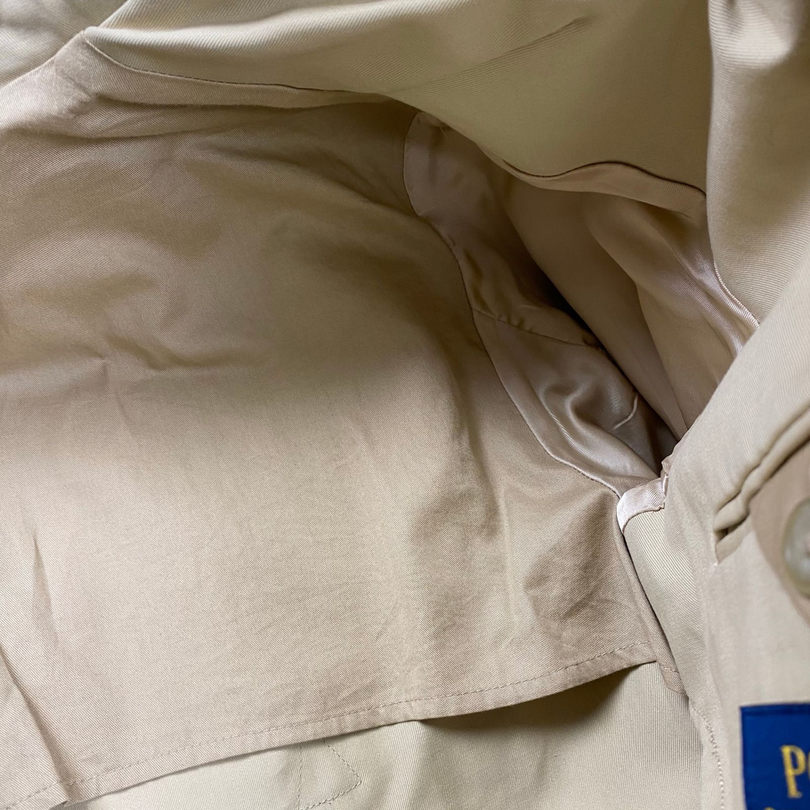 トレンチコート