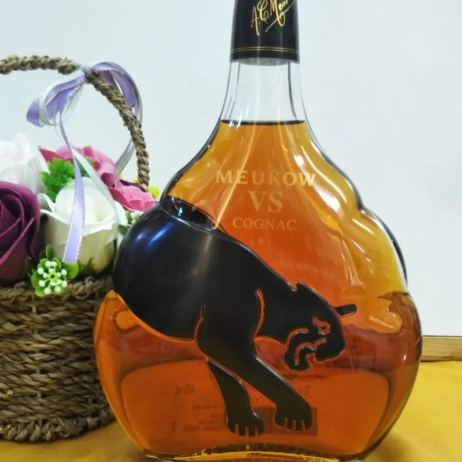 ミュコー・VS・ブラックパンサー ブランデー 700ml 箱付 - メルカリ