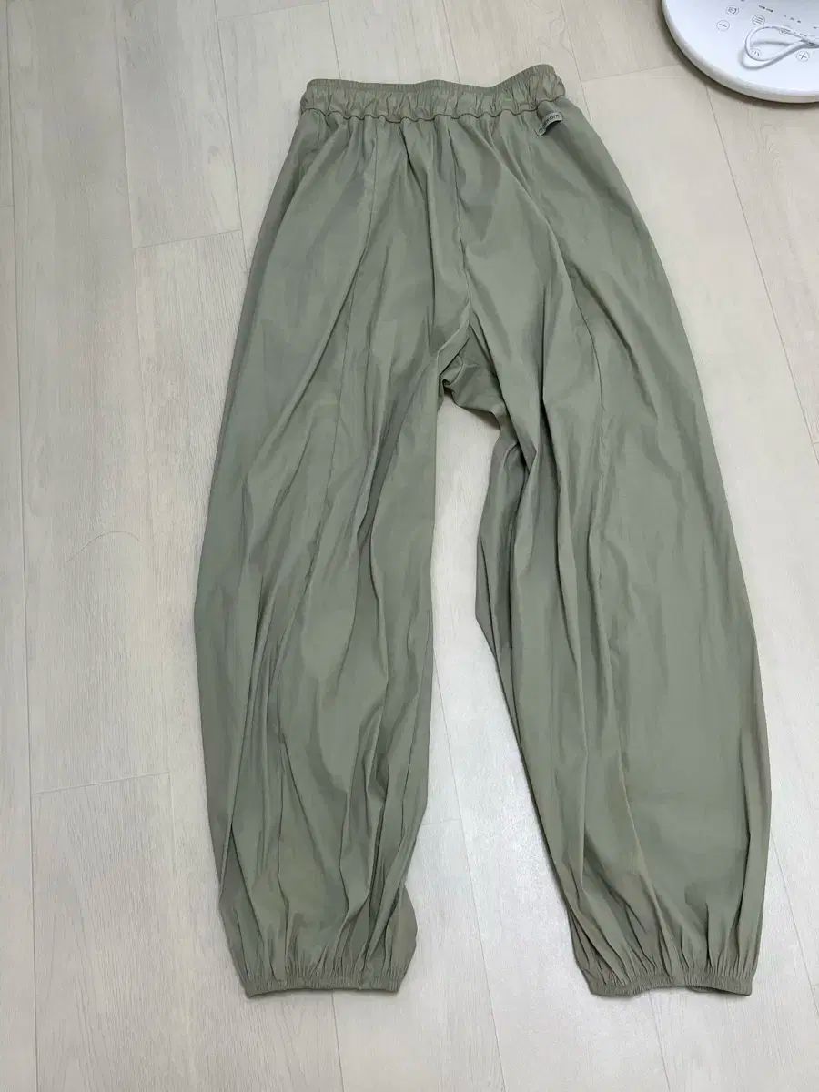 ウォーム ムーブ アクアパンツ willowgreen S サイズ