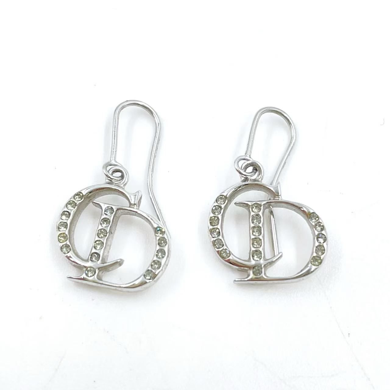 新品未使用♡Christian Dior CD トロッターロゴ　シルバーピアス トロッターロゴピアス シルバー ヴィンテージ|ディオール Dior
